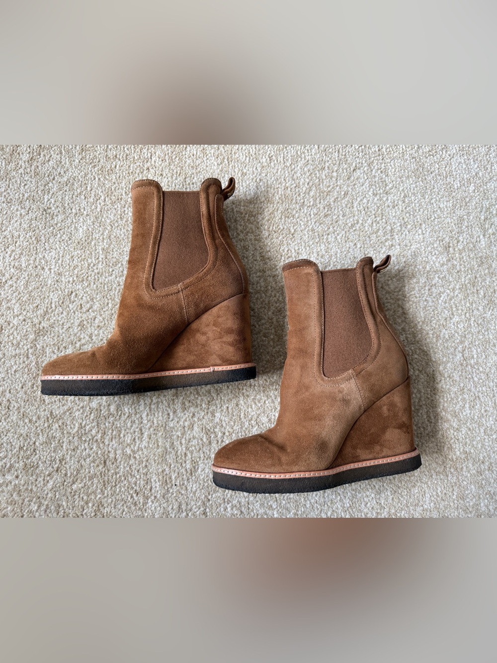 VERONICA BEARD AARI-2 Water-Repellent Wedge Chelsea Boots Suede Hazelwood Size 8 - Picture 8 of 15